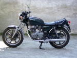 Yamaha XS 400 (Ilon)